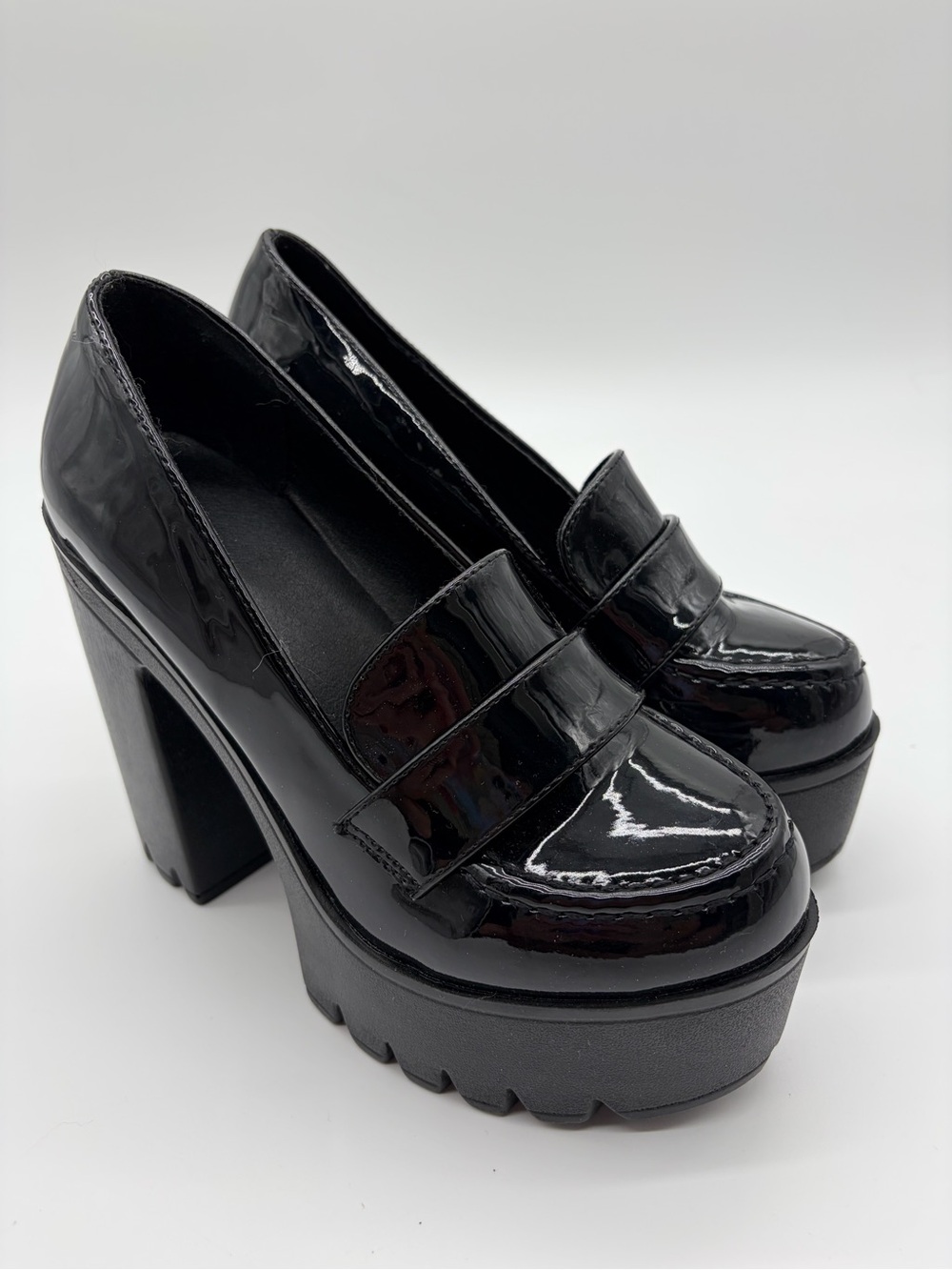 SHEIN Women’s Black Patent Platform Heels/Loafers Size 6.5
